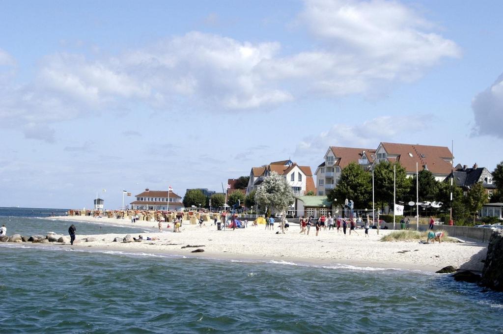 Hotel Admiral Scheer Laboe Buitenkant foto
