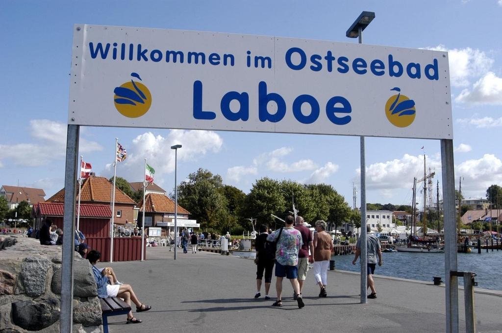 Hotel Admiral Scheer Laboe Buitenkant foto