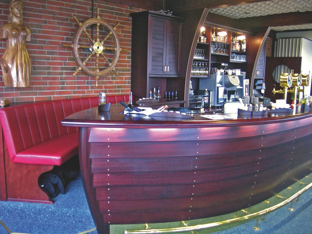 Hotel Admiral Scheer Laboe Buitenkant foto