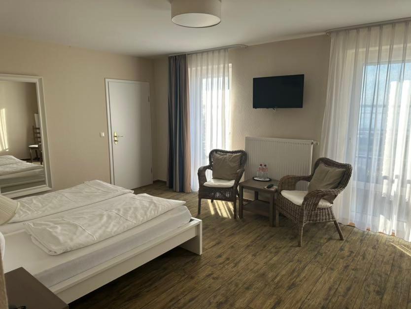 Hotel Admiral Scheer Laboe Buitenkant foto